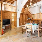 Fedra\'S Traditional House